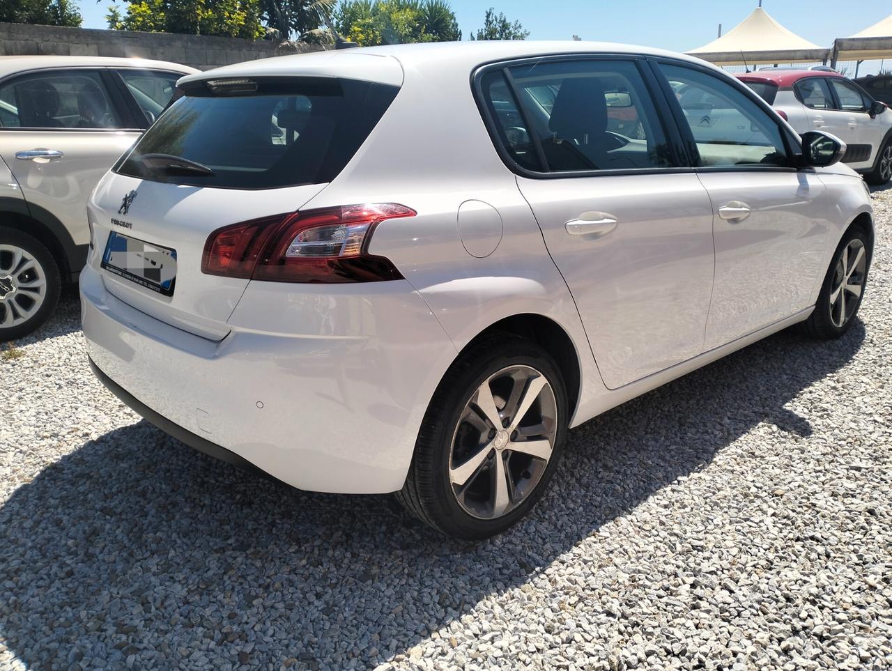 Peugeot 308 BlueHDi 120CV