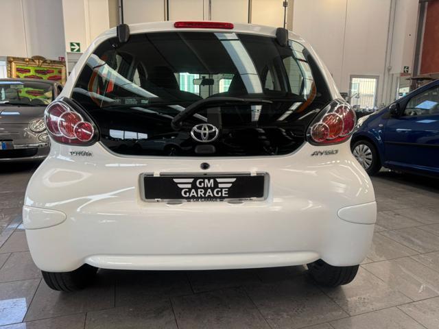 TOYOTA Aygo 1.0 12V VVT-i 5 porte Active Connect