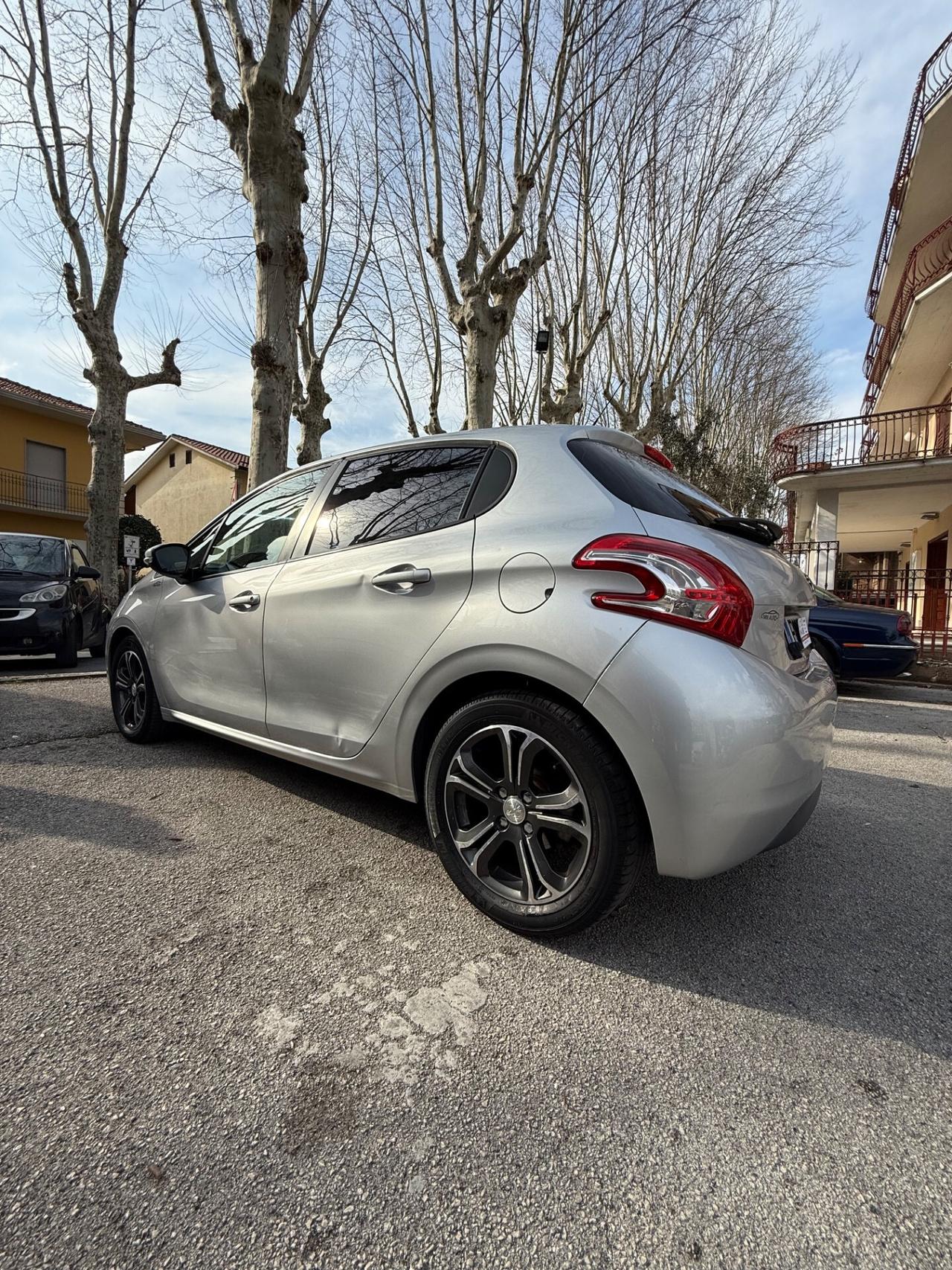 Peugeot 208 1.4 VTi 95 CV 5p. GPL Allure