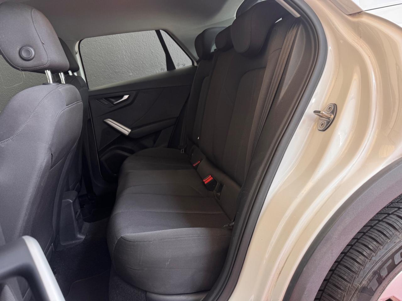 Audi Q2 30 TDI S tronic Identity Black