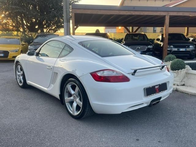 Porsche Cayman 2.7