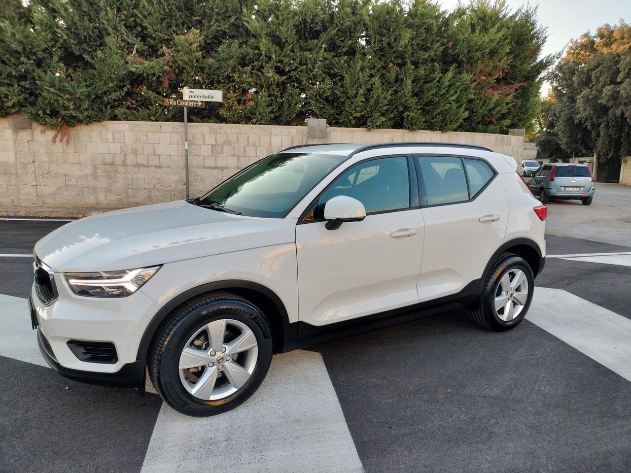 Volvo XC40 D3 AWD Geartronic Momentum