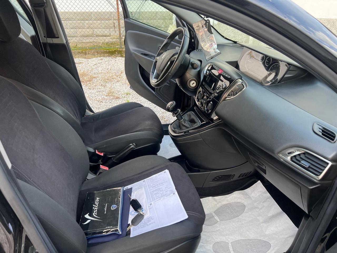 Lancia Ypsilon 1.2 69 CV 5 porte GPL Ecochic Gold