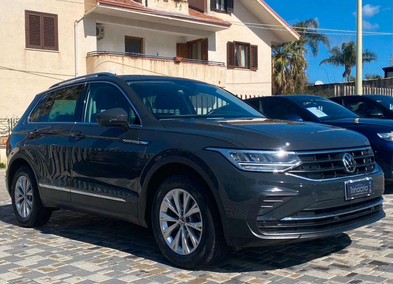Volkswagen Tiguan Life 2.0 TDI 150CV DSG