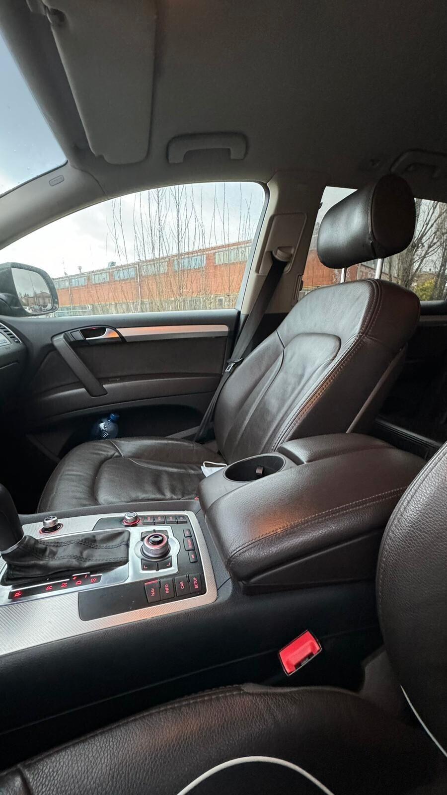 Audi Q7 3.0 TDI Business S-tronic 2009