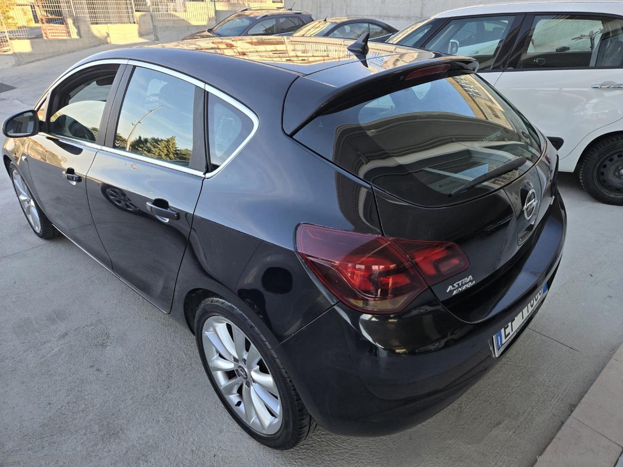 OPEL Astra 1.7 CDTI 125 CV 5p. Cosmo UNIPROPRIETARIO