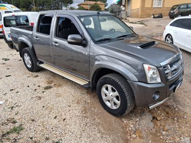 Isuzu D-Max 2.5 TD cat Space Cab 4WD Pick-up
