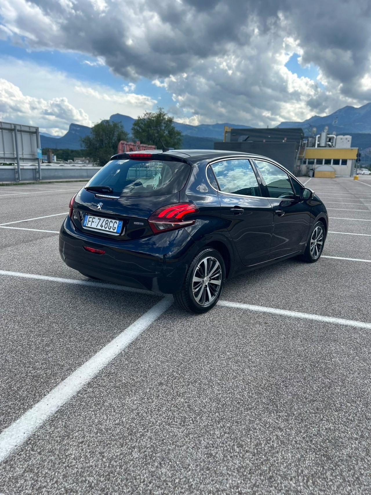 Peugeot 208 BlueHDi 5p Allure Neopatentati 2016