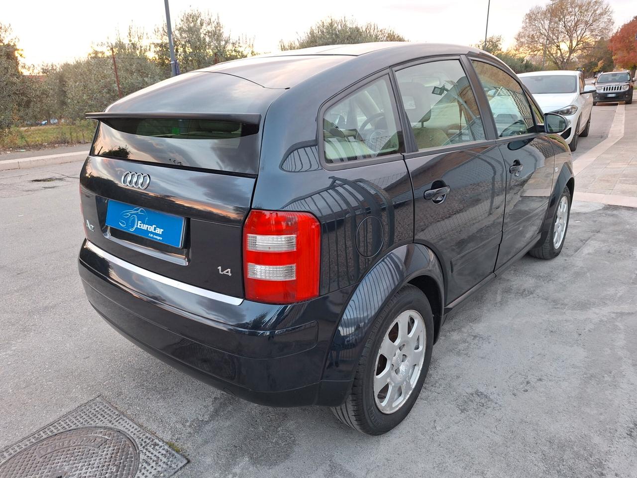 Audi A2 1.4 75cv