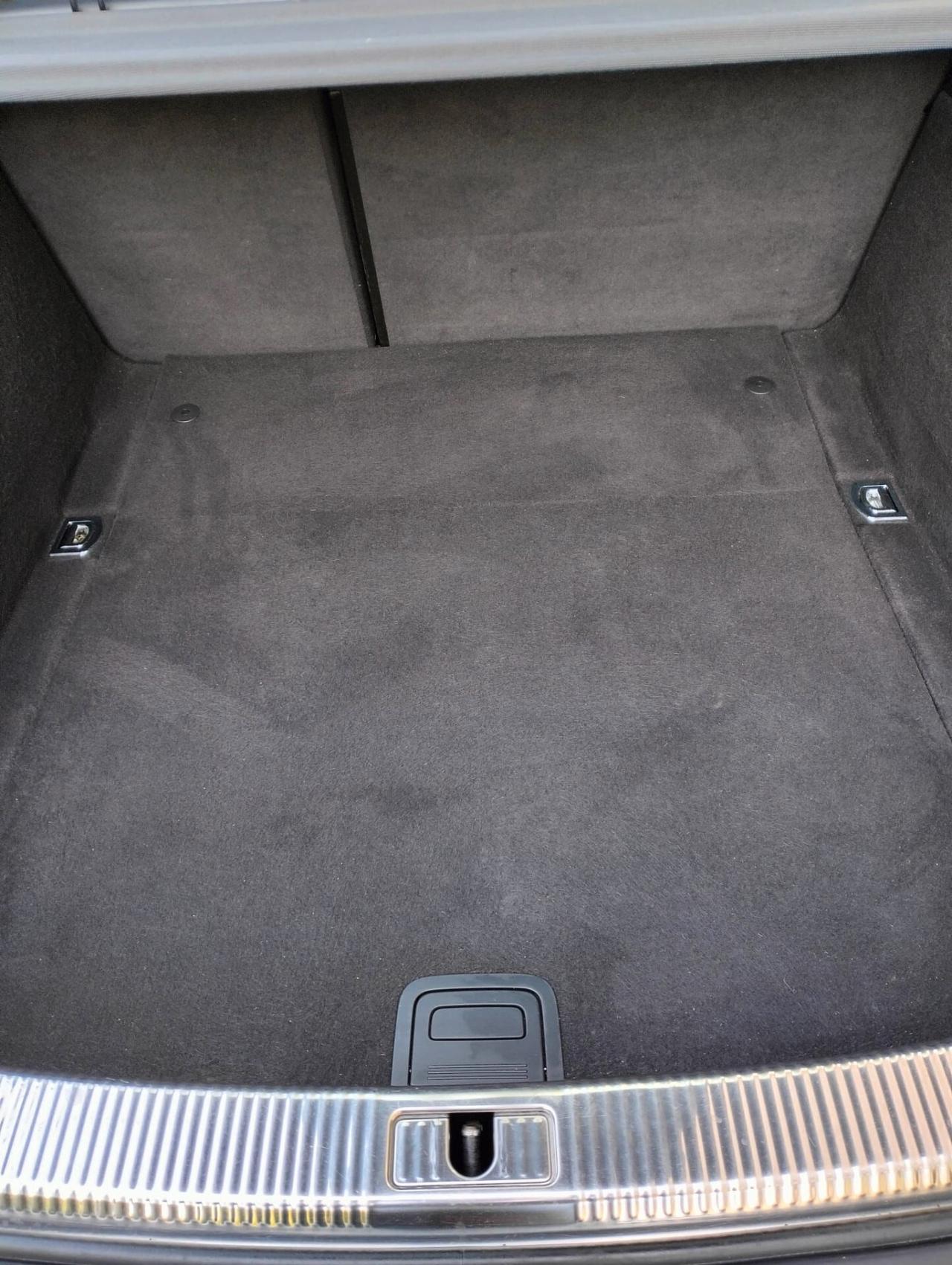 Audi A5 4x4 190 cv 5 porte S line full optional-autom-completamente tagliandata-140000 km-unico proprietario