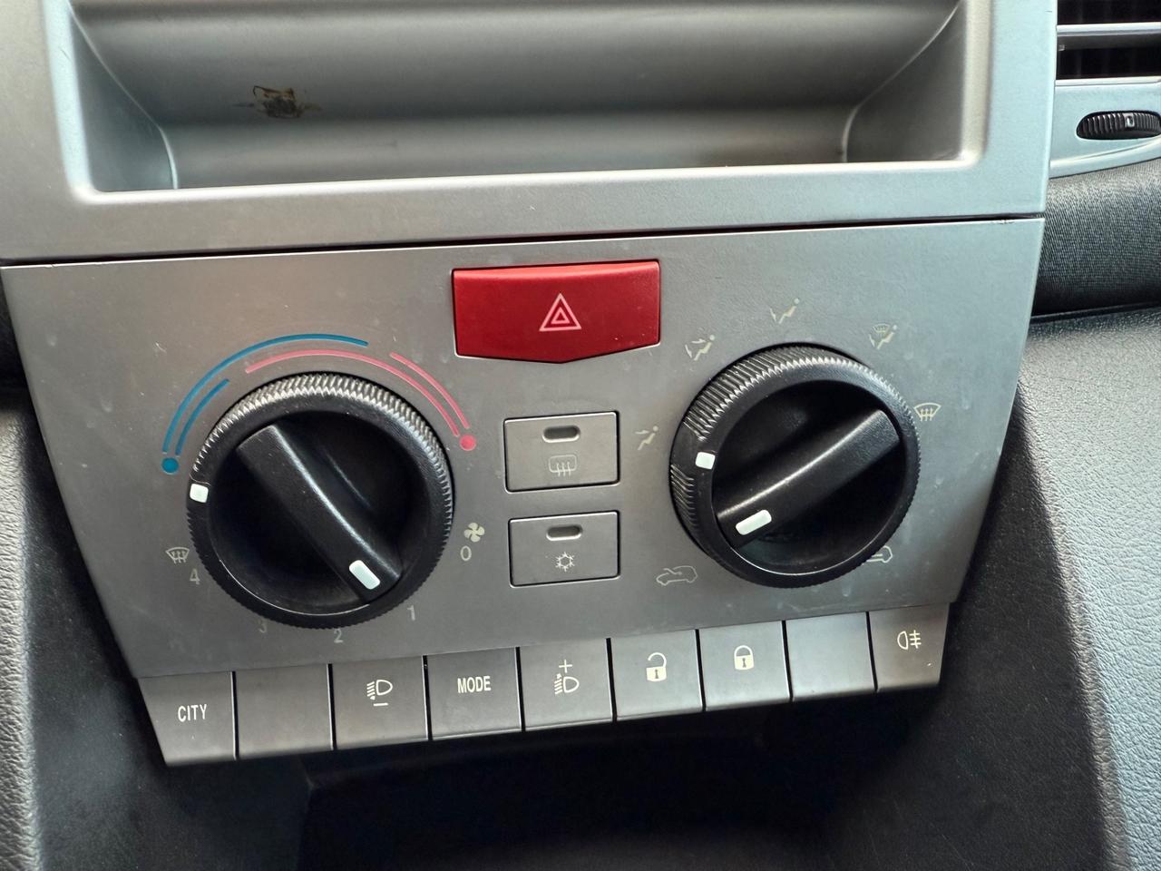 Lancia Ypsilon 1.4 Platinum Ecochic GPL