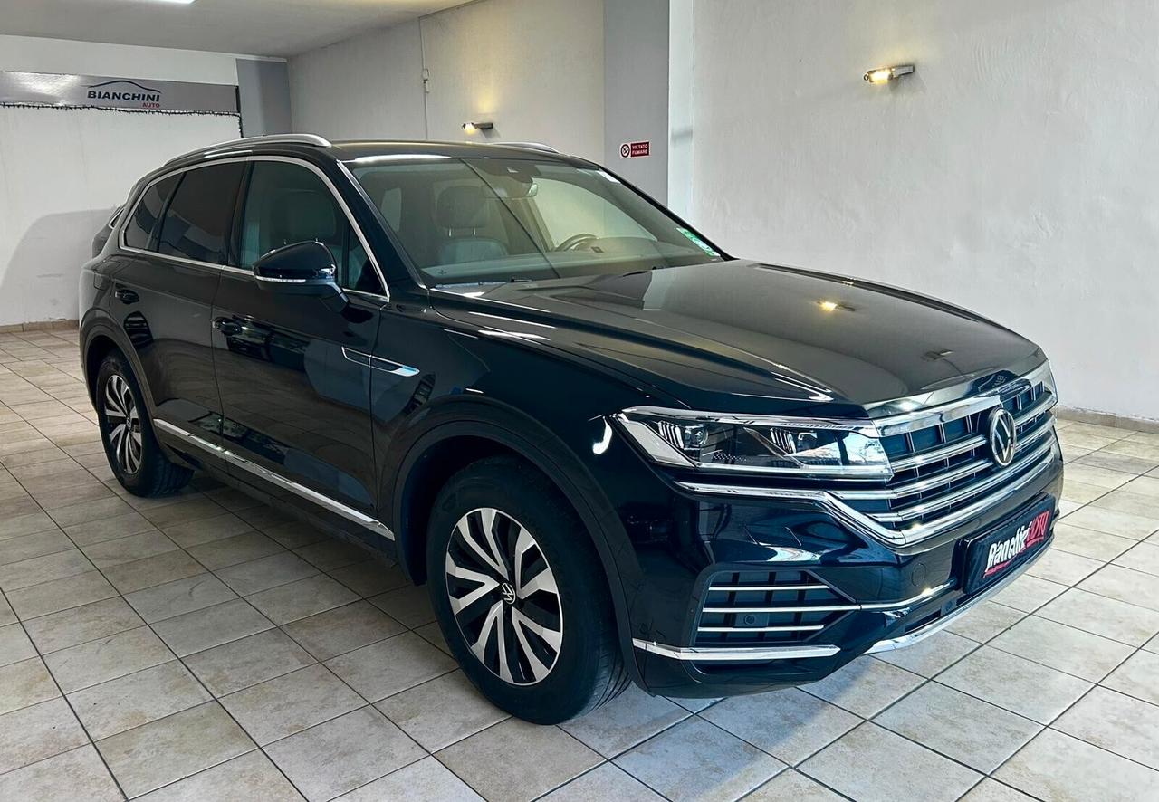 Volkswagen Touareg 3.0 V6 TDI SCR Elegance SoP. Pneum. G. Traino