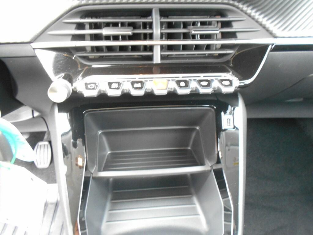 Peugeot 2008 1.2 PureTech Active Pack