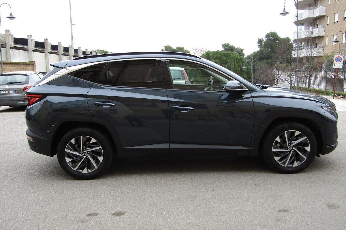 HYUNDAI Tucson 1.6 CRDI XLine