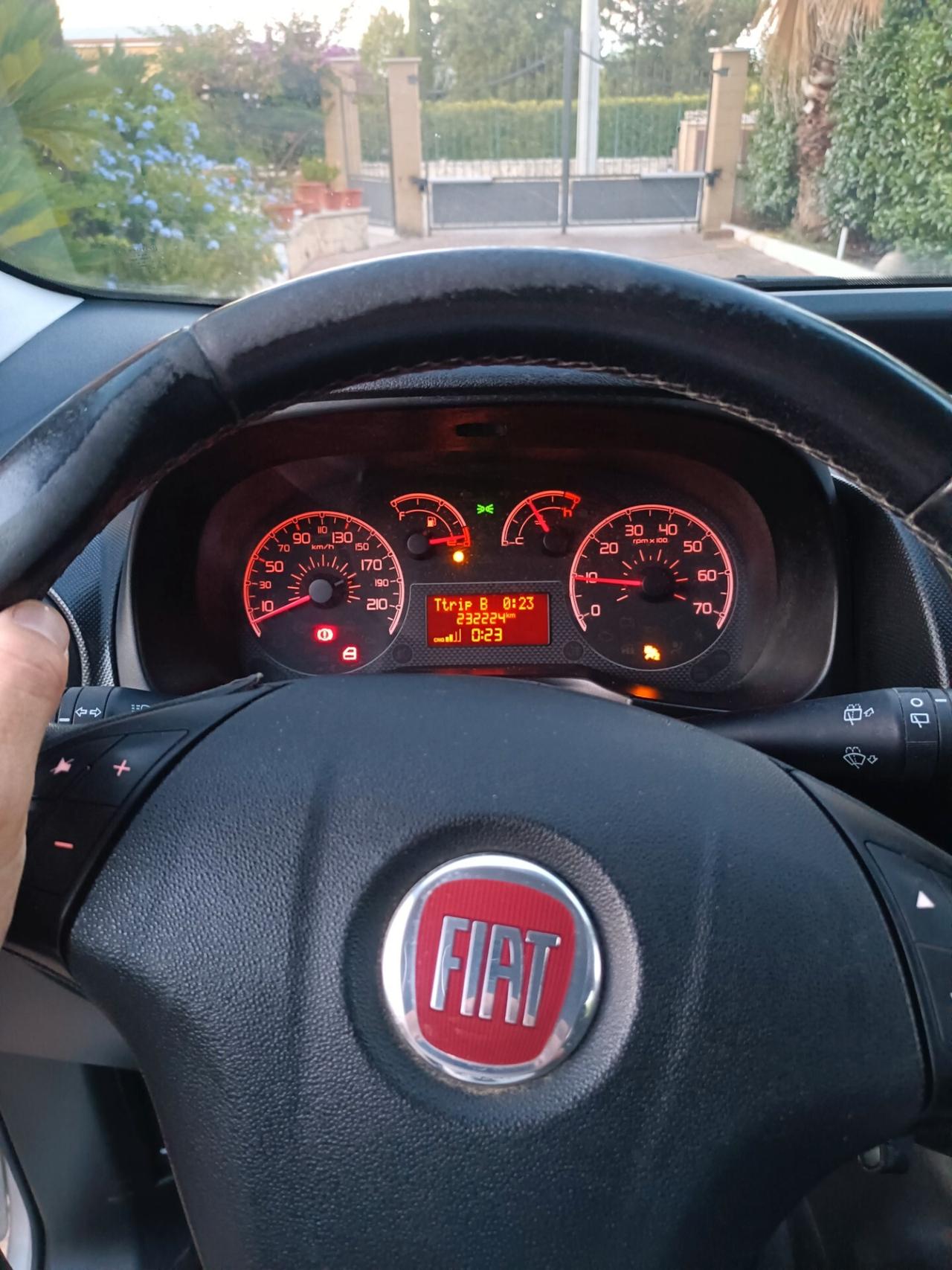 Fiat Fiorino 1.4 8V Combi Semivetrato Natural Power