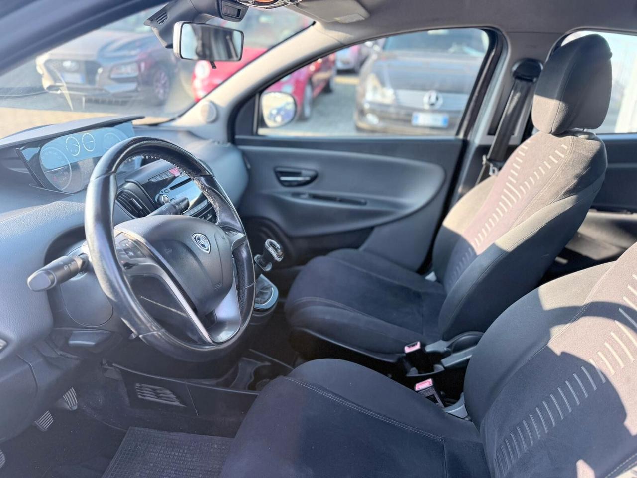 Lancia Ypsilon 1.2 BENZINA 2014 NEOP.