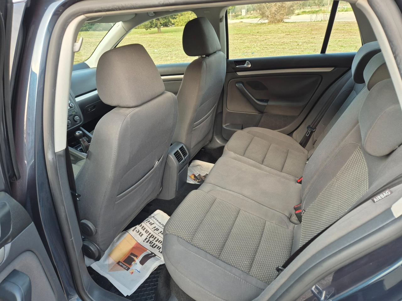 Volkswagen Golf Var. 2.0 TDI DPF Sportline 08