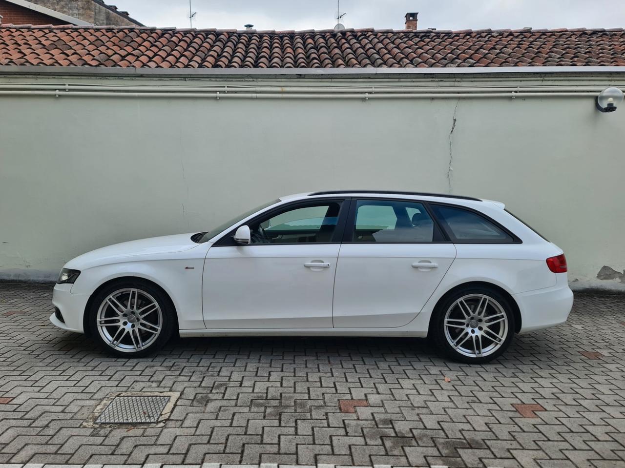 Audi A4 Avant 2.0 TDI 143CV S-Line
