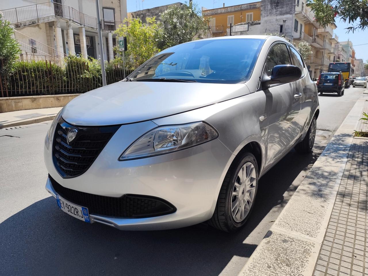 Lancia Ypsilon 1.2 69CV GPL Ecochic PERFETTA