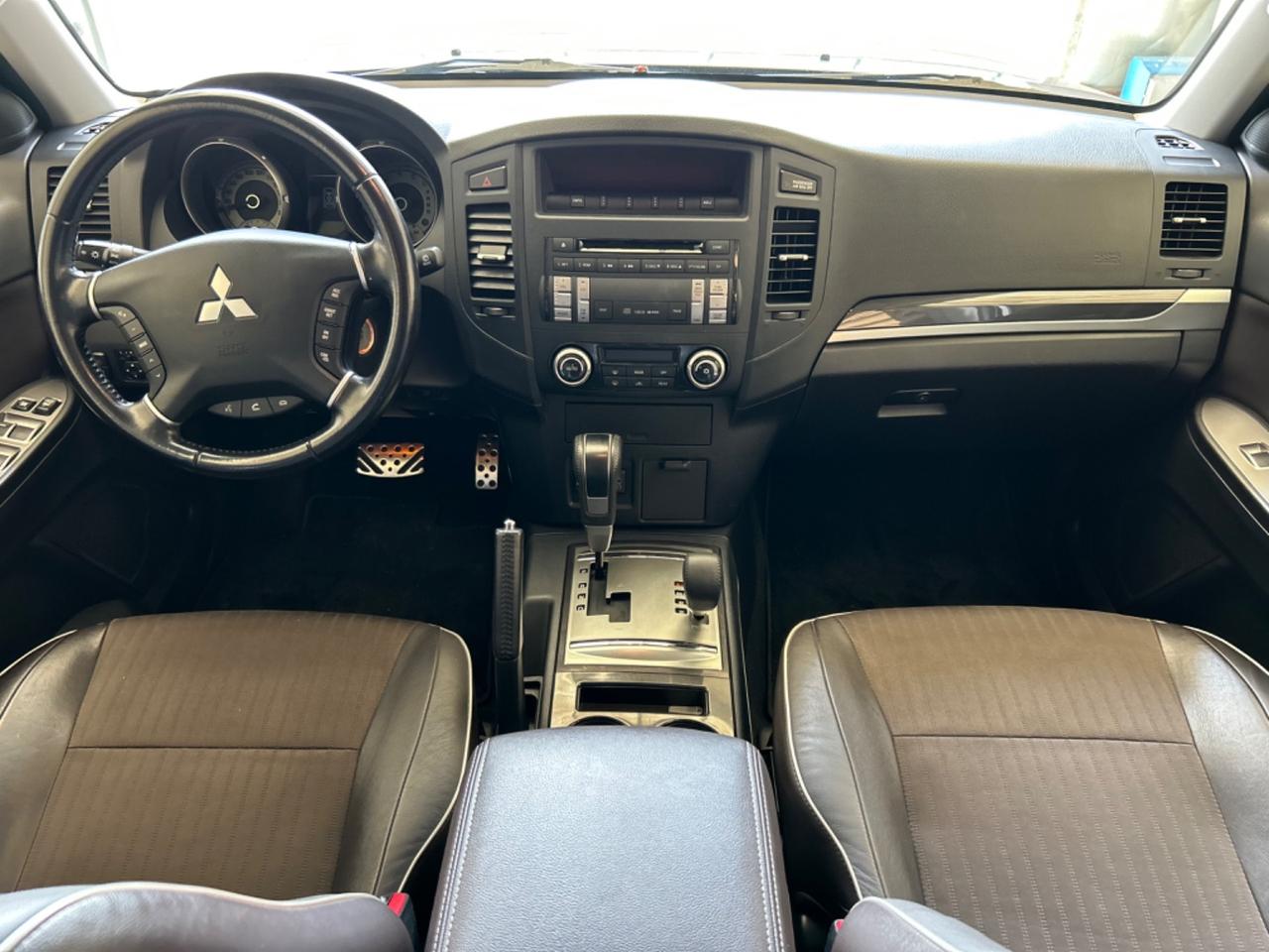 Mitsubishi Pajero 3.2 cr Instyle 200cv 5p auto