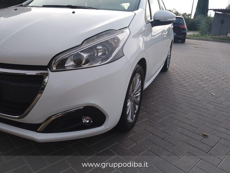Peugeot 208 I 2015 Benzina 5p 1.2 puretech Active 82cv
