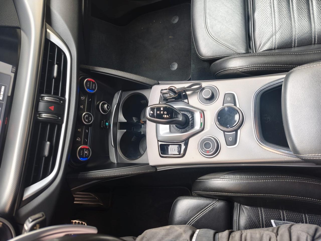 Alfa Romeo Stelvio 2.2 Tdi 210cv Q4 Veloce - 2021