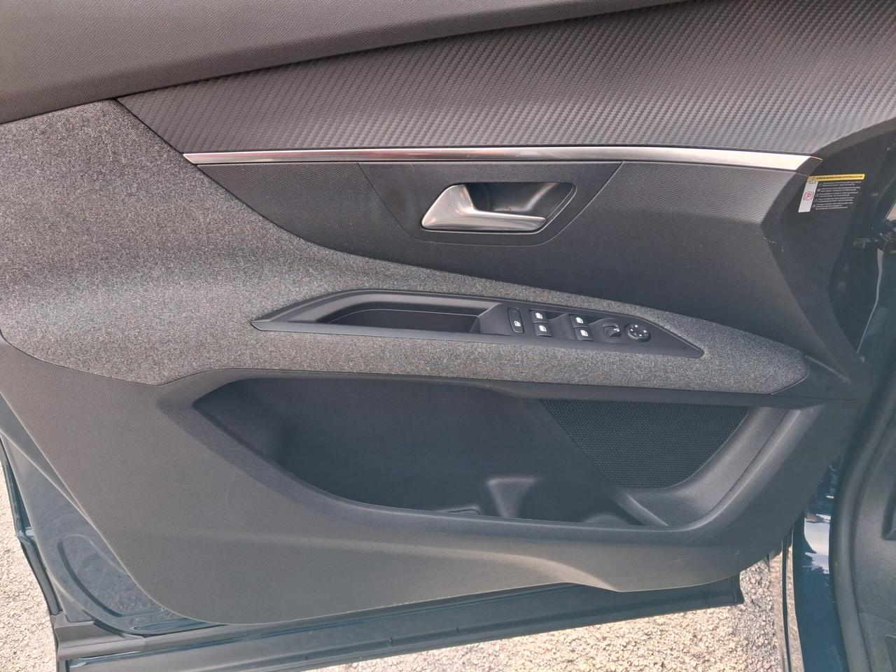 Peugeot 3008 BlueHDi 130 S&S EAT8 Active Business