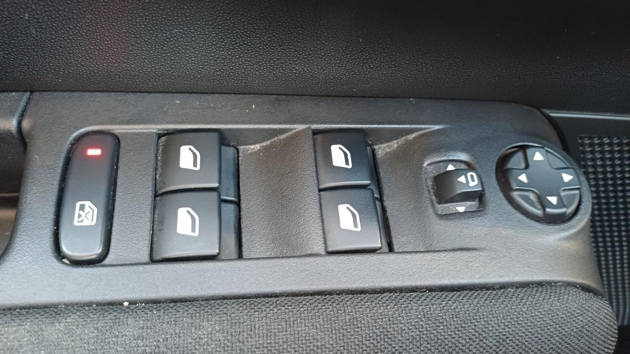 Citroen C3 Aircross BlueHDi 120 S&S EAT6 Shine Pack ok neopatentati