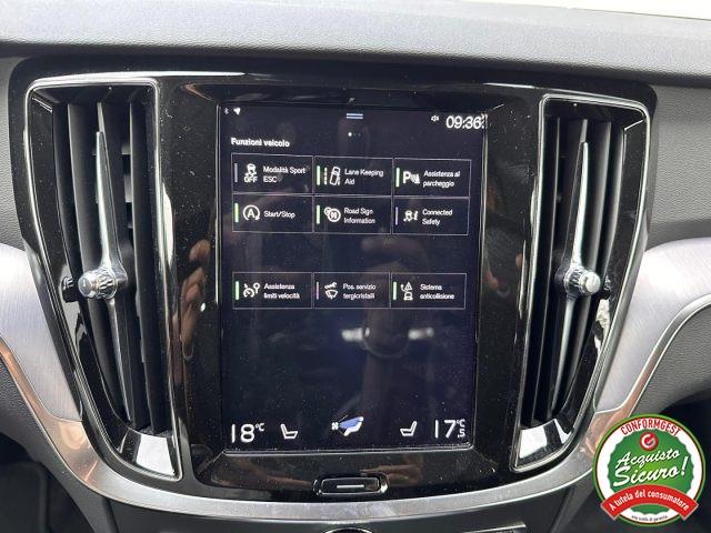 VOLVO V60 D3 Momentum PRO Navi Led Uniproprietario