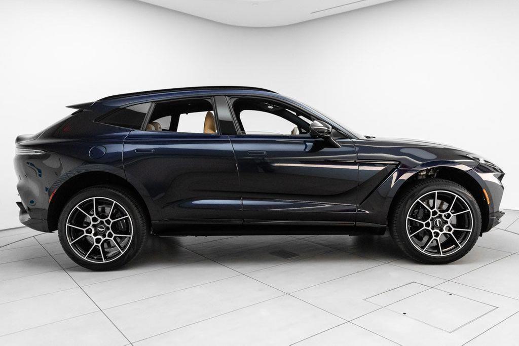 ASTON MARTIN DBX - NOLEGGIO LUNGO TERMINE LEASING FULL INCLUSIVE