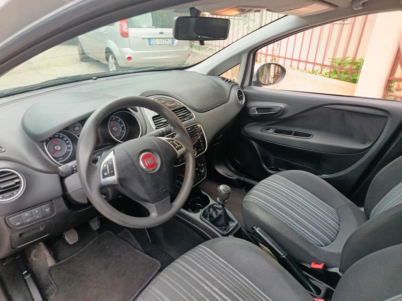 Fiat Punto Evo 1.2 5 porte 2011 ok neo patente ok neo patente