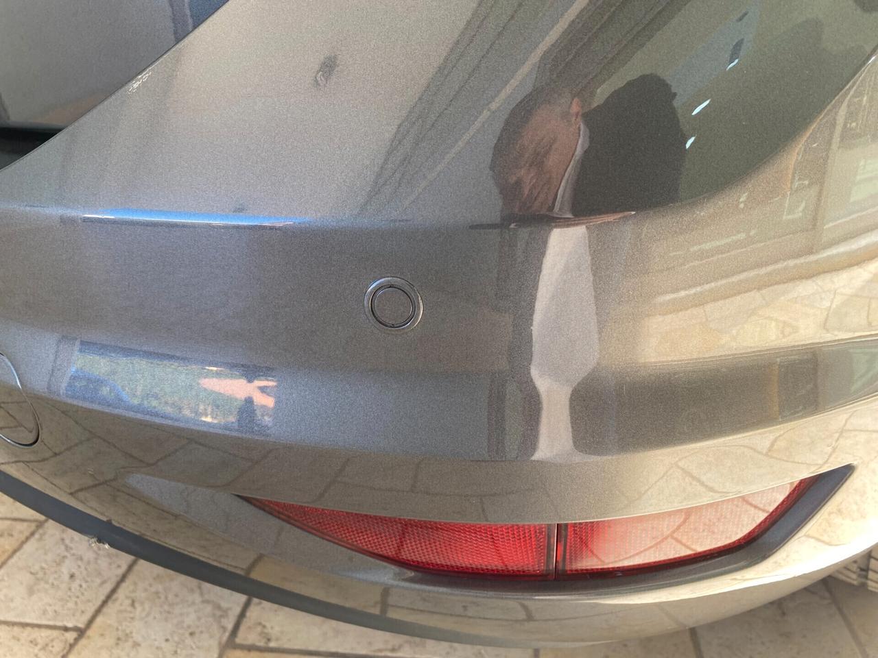 VOLKSWAGEN TOURAN 1.6 TDI COMFORTLINE 7 POSTI