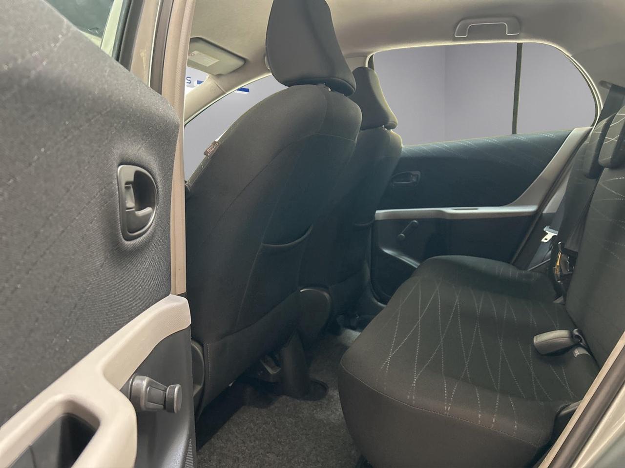 Toyota Yaris 5p 1.0 Sol
