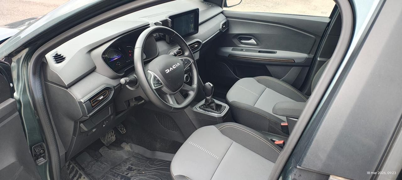 Dacia Jogger 1.6 Hybrid 140 5 posti Extreme
