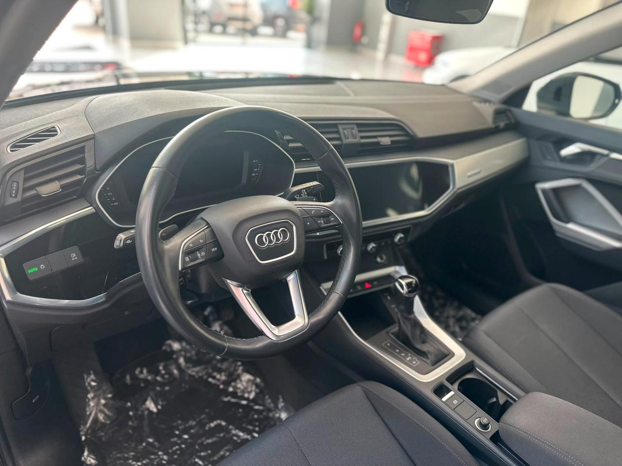 Audi Q3 35 TDI S tronic Business Advanced