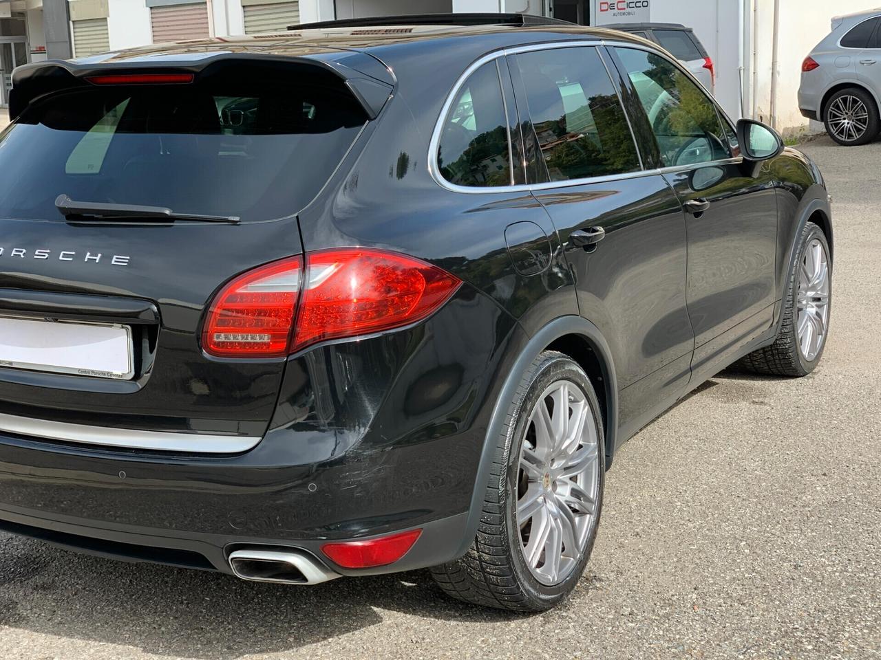 Porsche Cayenne 3.0 Diesel 245 cv Platinum Tetto