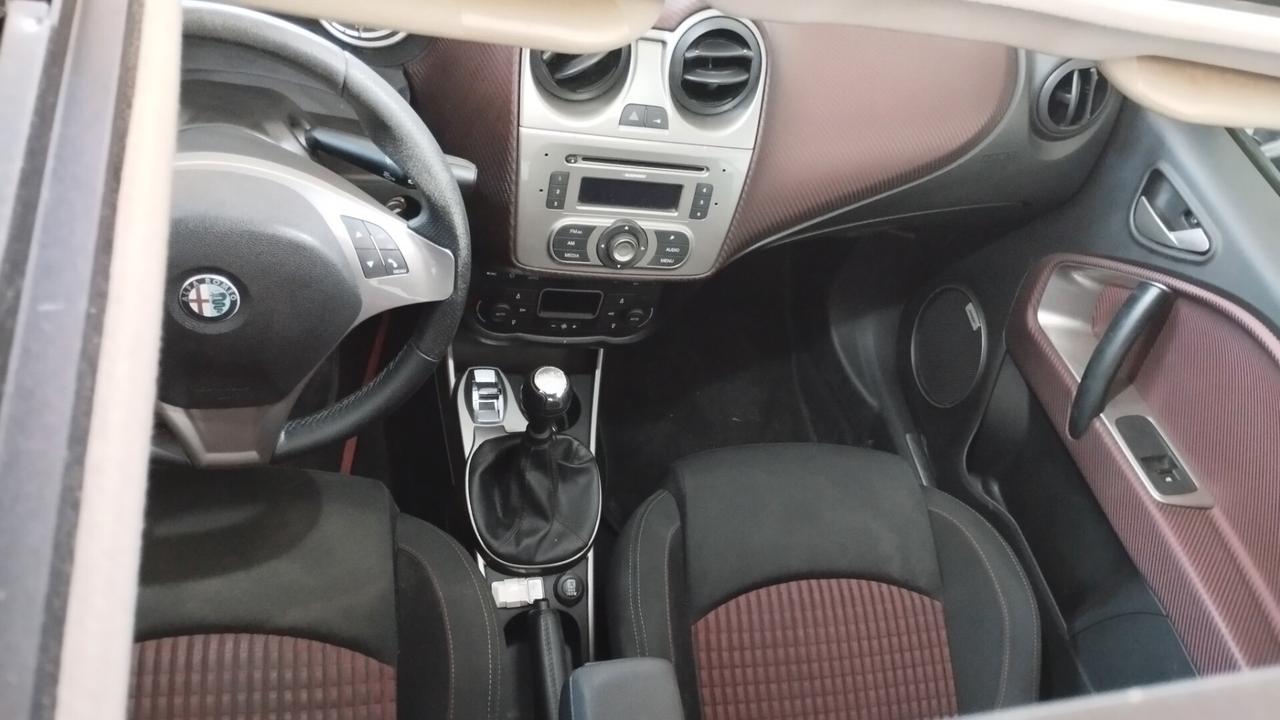Alfa Romeo MiTo 1.4 T 155 CV Distinctive Sport Pack