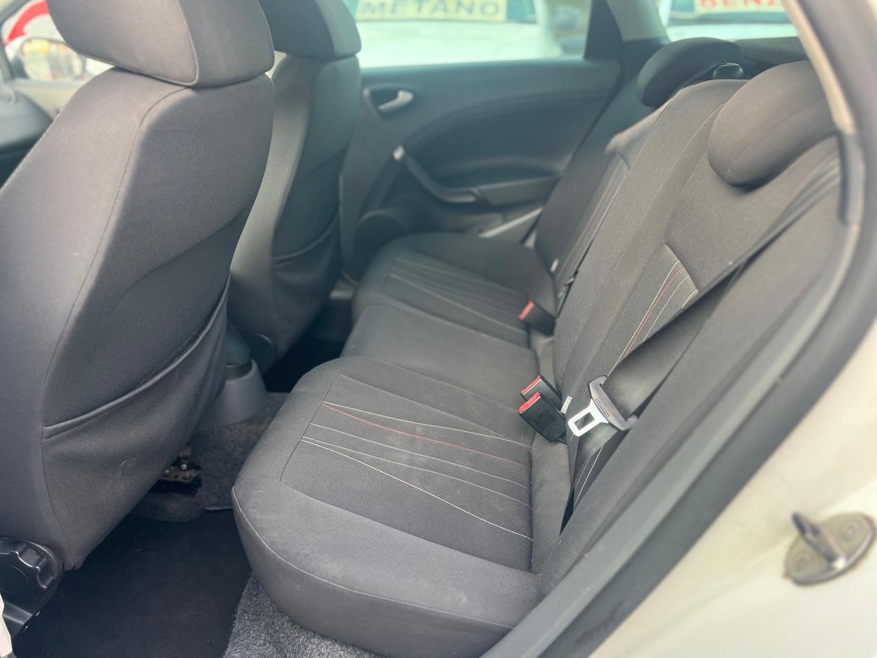 Seat Ibiza 1.4 benzina Anno 2012