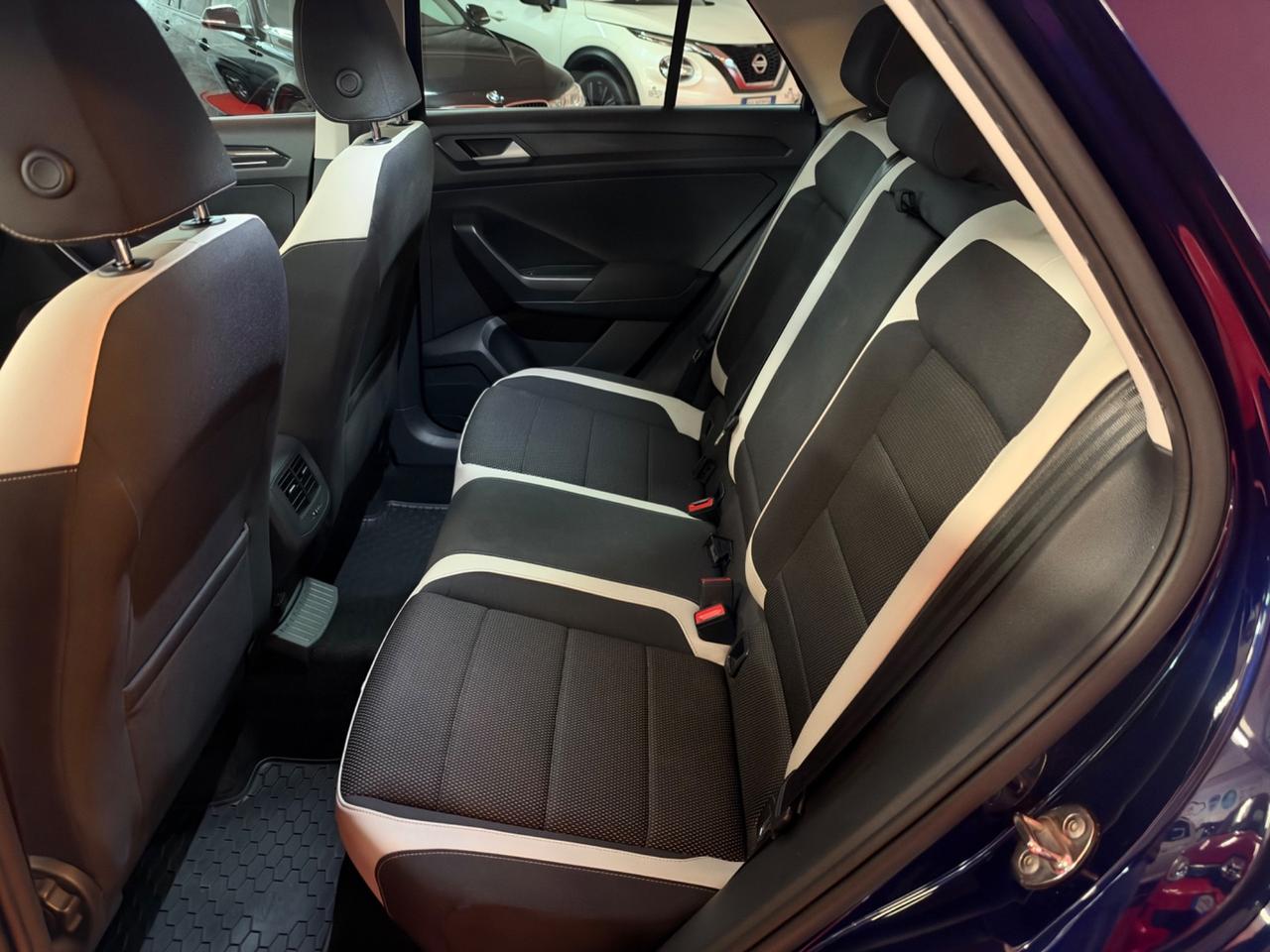 Volkswagen T-Roc 1.6 TDI SCR Advanced BlueMotion Technology