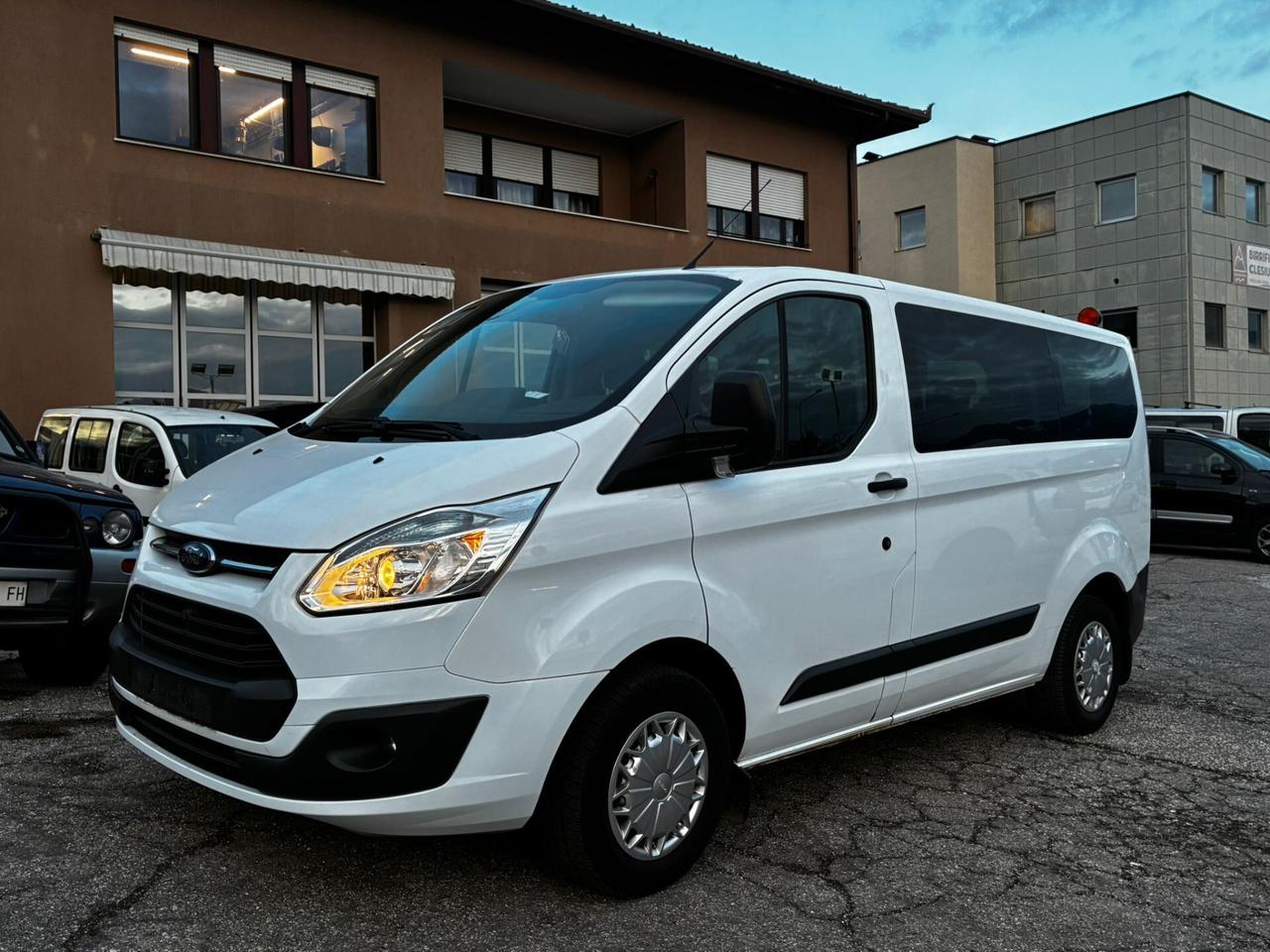 FORD TRANSIT CUSTOM 2.2 TDCi 9 POSTI