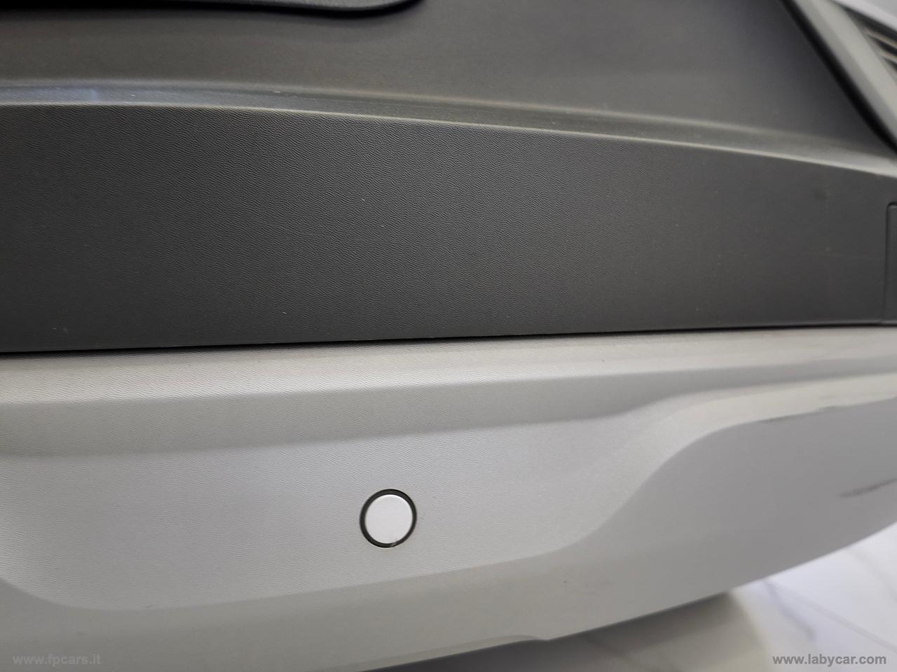 RENAULT Captur Blue dCi 8V 115 CV EDC Init. Par.