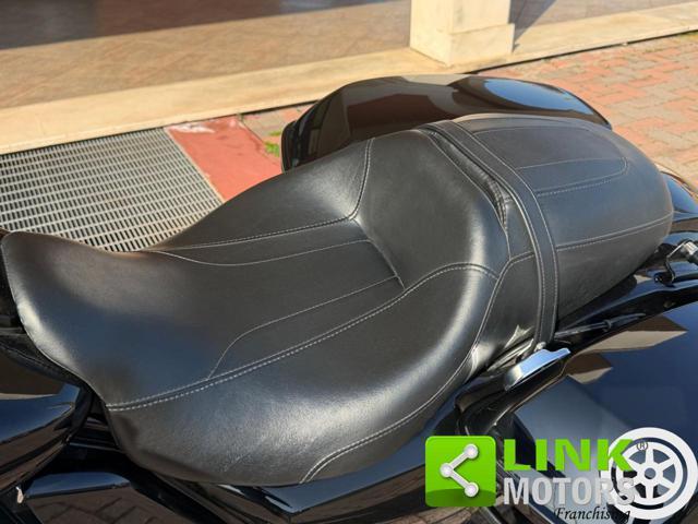 HARLEY-DAVIDSON FLHX Street Glide Special - FLHXS 107