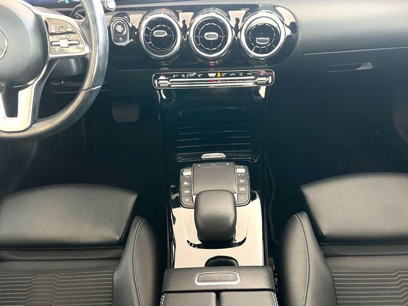 Mercedes-Benz Classe A A 180 d Sport auto