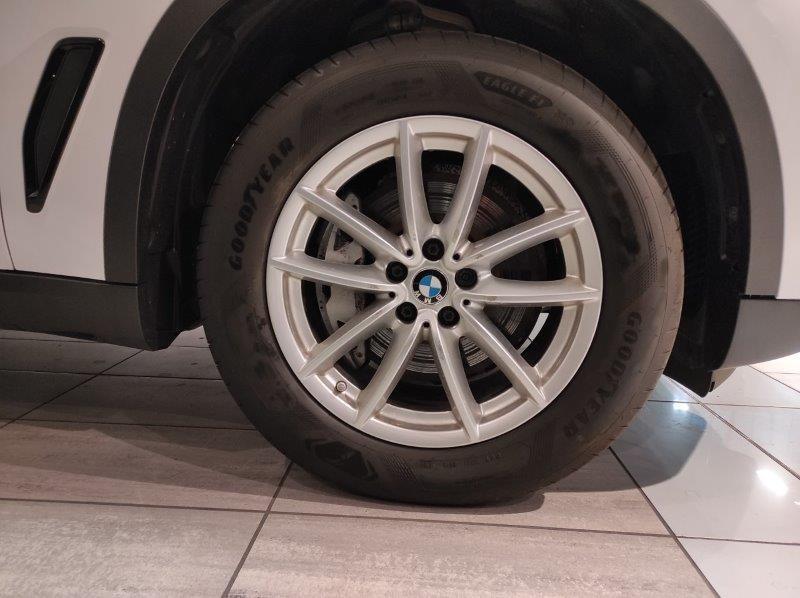 BMW X5 (G05/F95) - X5 xDrive30d 48V Business