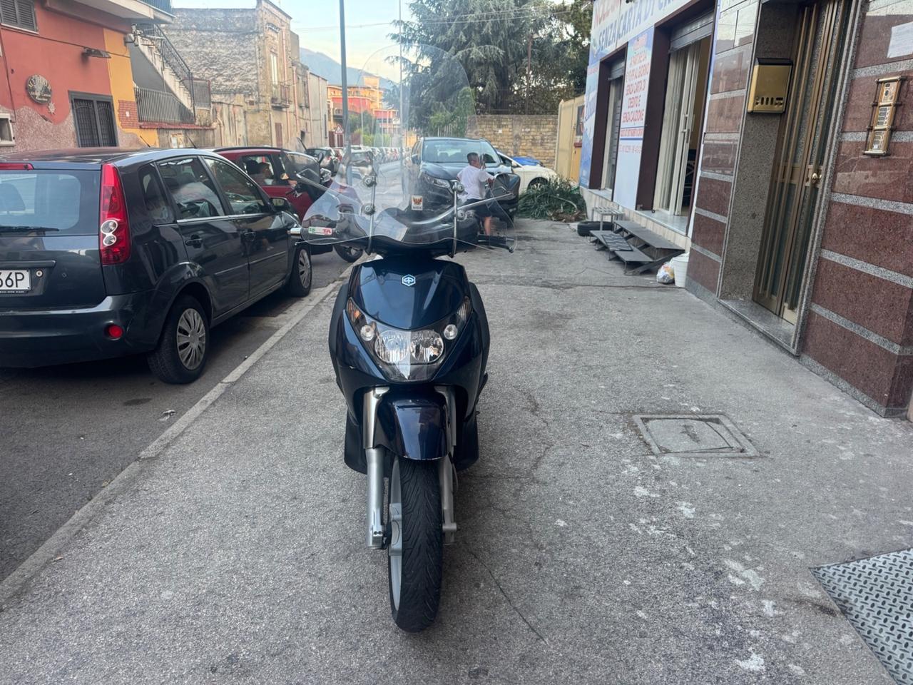 Piaggio Beverly 400 i.e. I.E