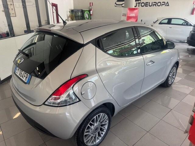 LANCIA Ypsilon 3ª serie Ypsilon 1.2 69 CV 5 po...