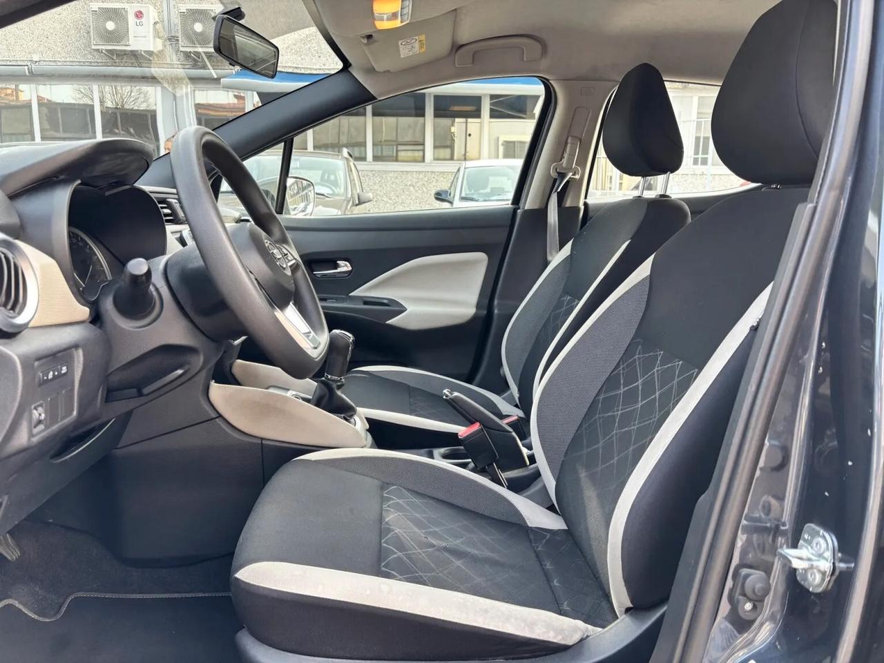 Nissan Micra 1.0L 12V 5 porte Visia