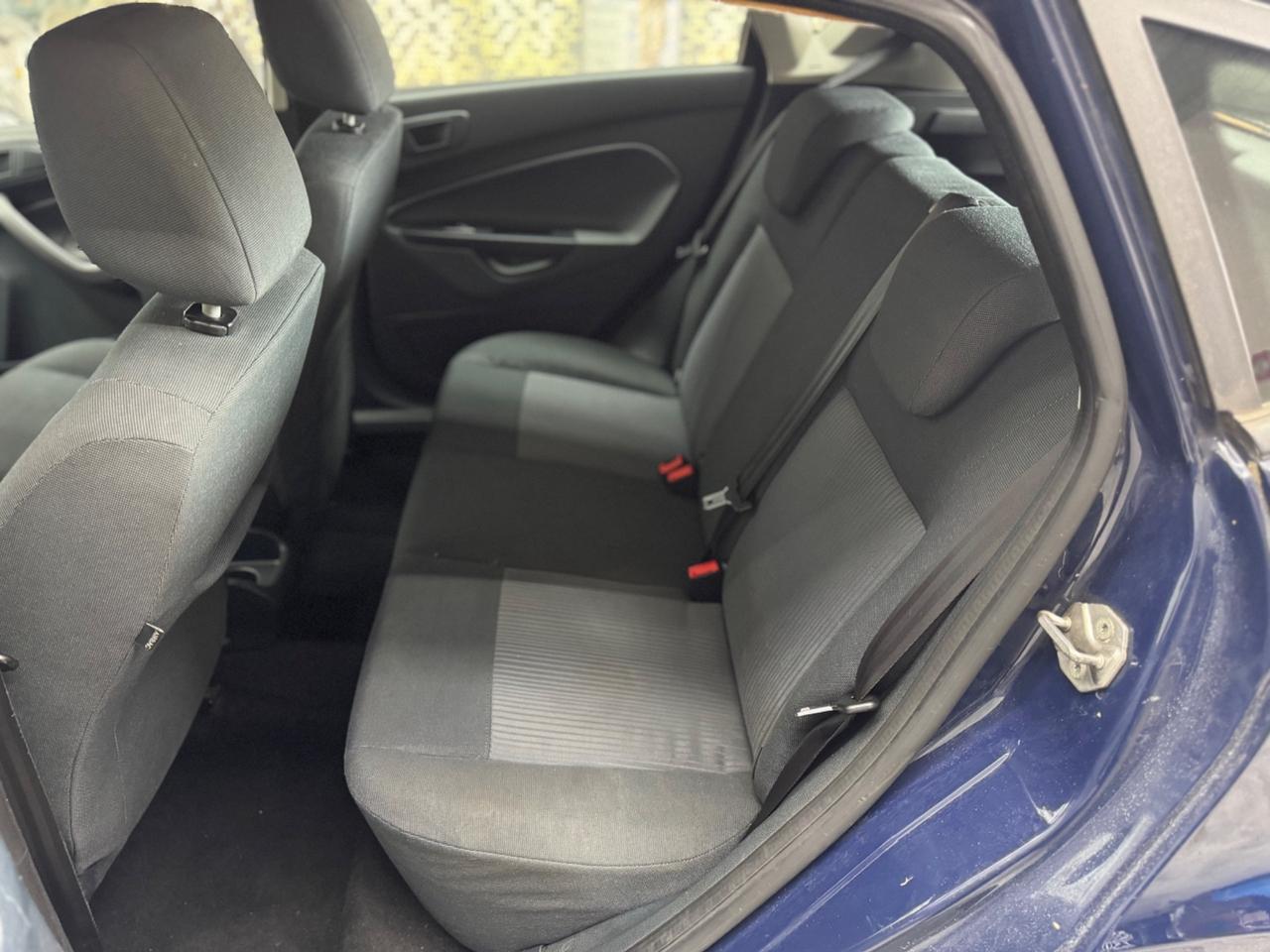 Ford Fiesta 1.2 Benzina 5Porte ADATTA NEOPATENTATI