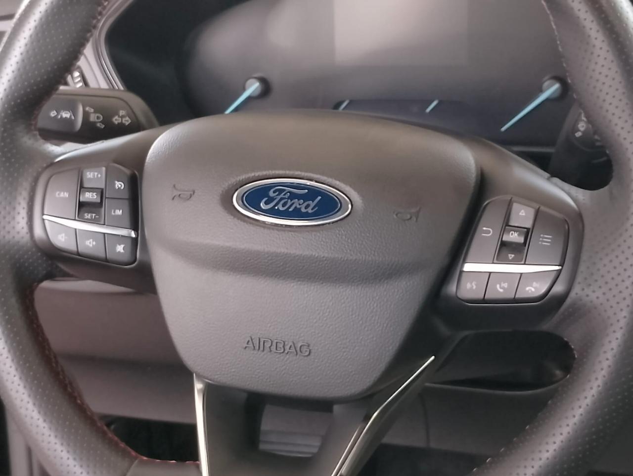Ford Focus 1.0 EcoBoost Hybrid 155 CV Powershift 5p. ST-Line