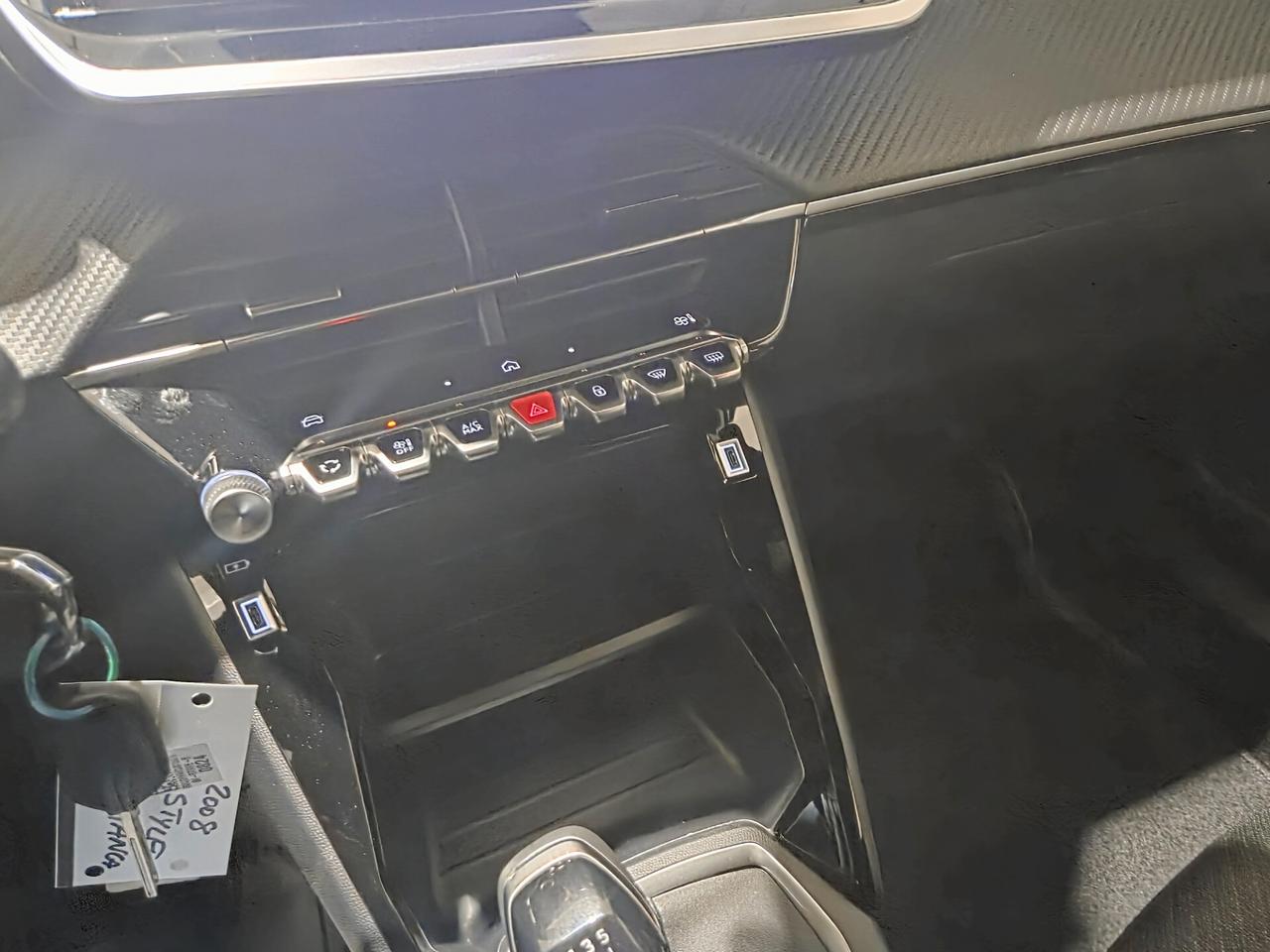 Peugeot 2008 STYLE 100 CV KM0 NESSUN OBBLIGO FINANZIARIO